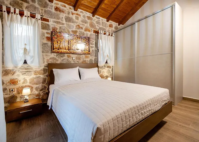 Elevi بيت للعطل